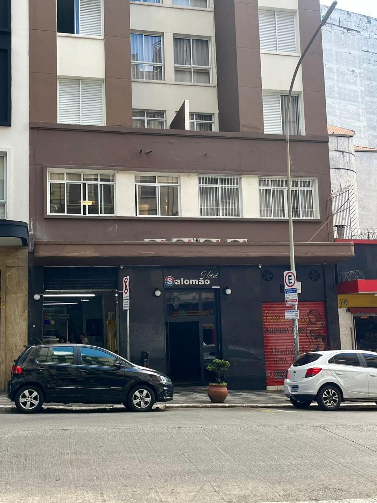 Hotel Salomao - Proximo A 25 De Marco, Bom Retiro, Bras E Rua Santa Efigenia, A 2 Minutos Do Mirante Sampa Sky E Pista De Skate Anhangabau Sao Paulo Bagian luar foto