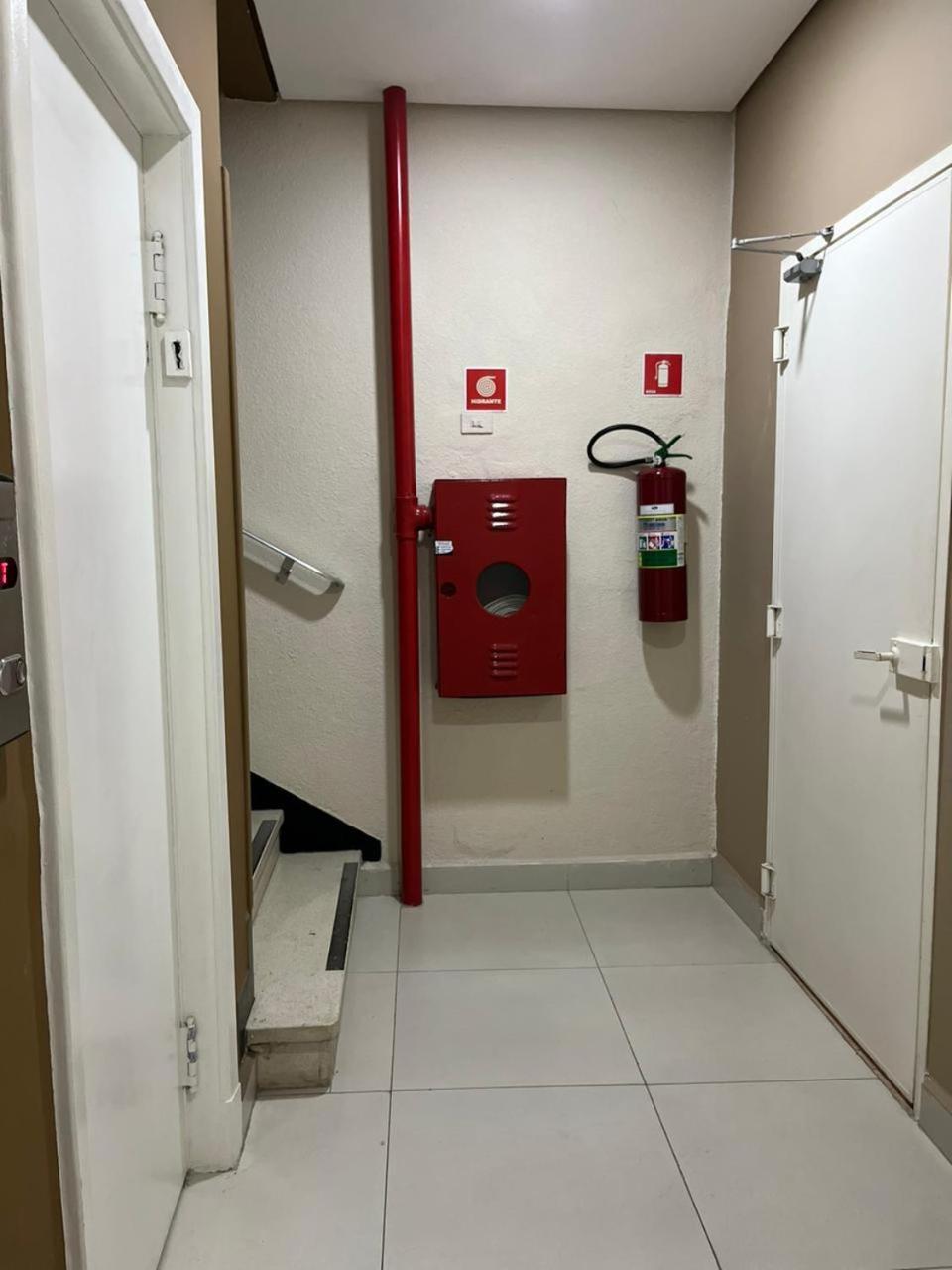 Hotel Salomao - Proximo A 25 De Marco, Bom Retiro, Bras E Rua Santa Efigenia, A 2 Minutos Do Mirante Sampa Sky E Pista De Skate Anhangabau Sao Paulo Bagian luar foto