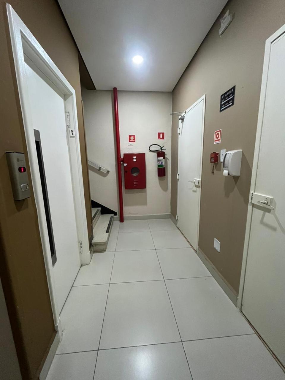 Hotel Salomao - Proximo A 25 De Marco, Bom Retiro, Bras E Rua Santa Efigenia, A 2 Minutos Do Mirante Sampa Sky E Pista De Skate Anhangabau Sao Paulo Bagian luar foto